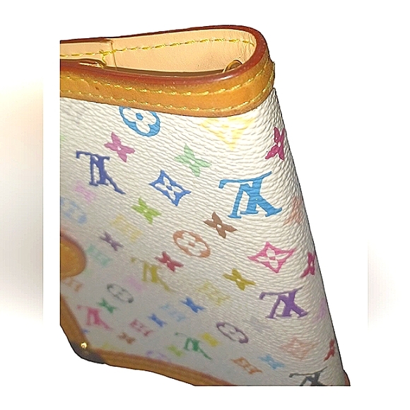 LOUIS VUITTON X MURAKAMI AUTHENTIC LEATHER AGENDA *RARE* EXCELLENT USED CONDITIO - Picture 11 of 16